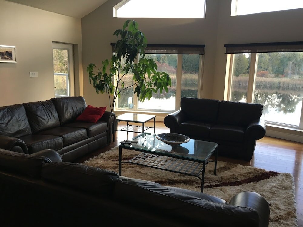 Фото Cottage Lakehouse Private 48 Acres