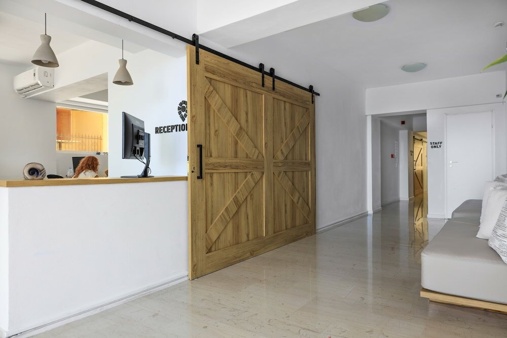 Фото Sea Breeze Hotel