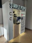SimplePeople (prospekt Frantsiska Skoriny, 2) ، آلة القهوة