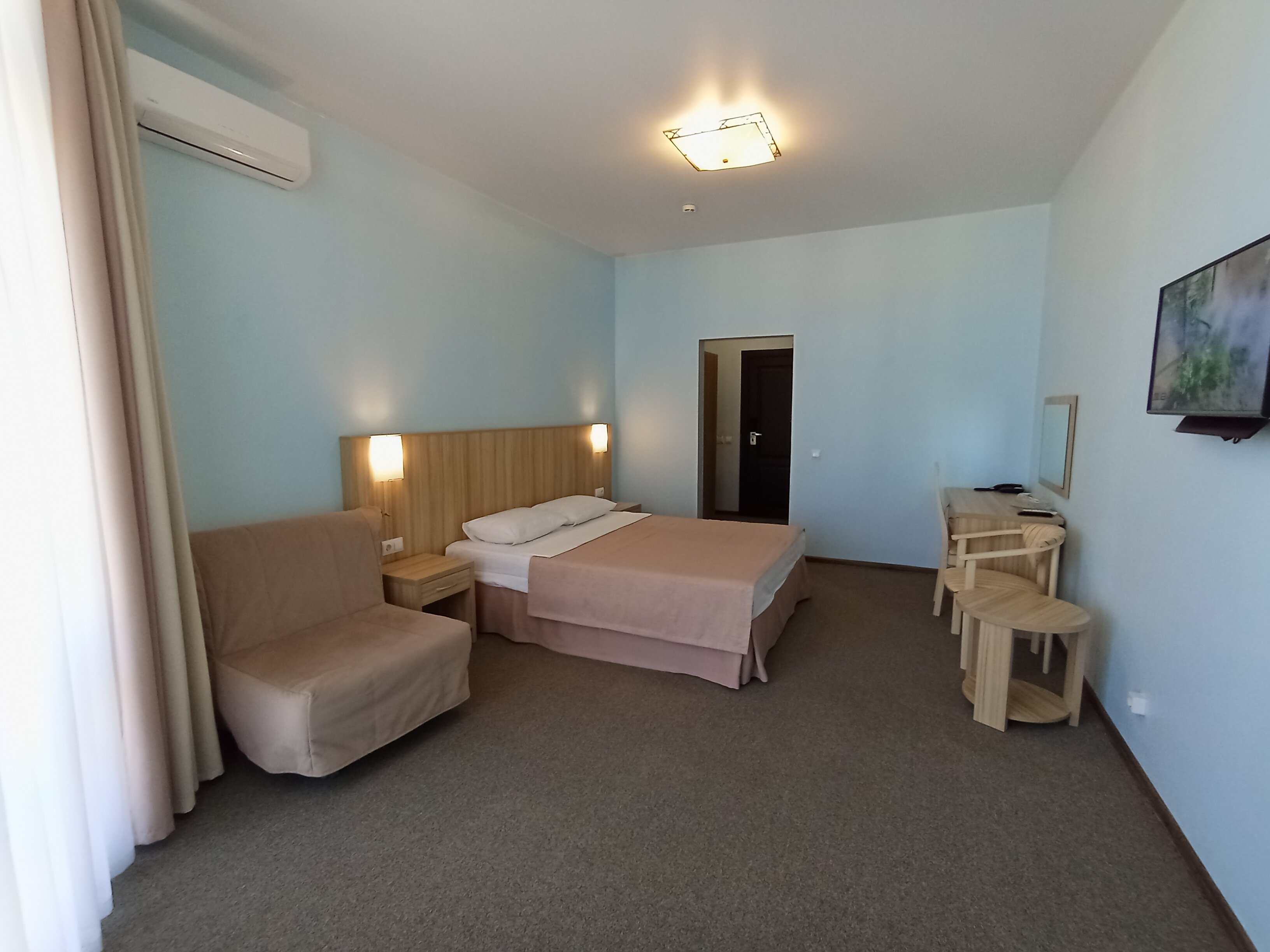 Фото Держава