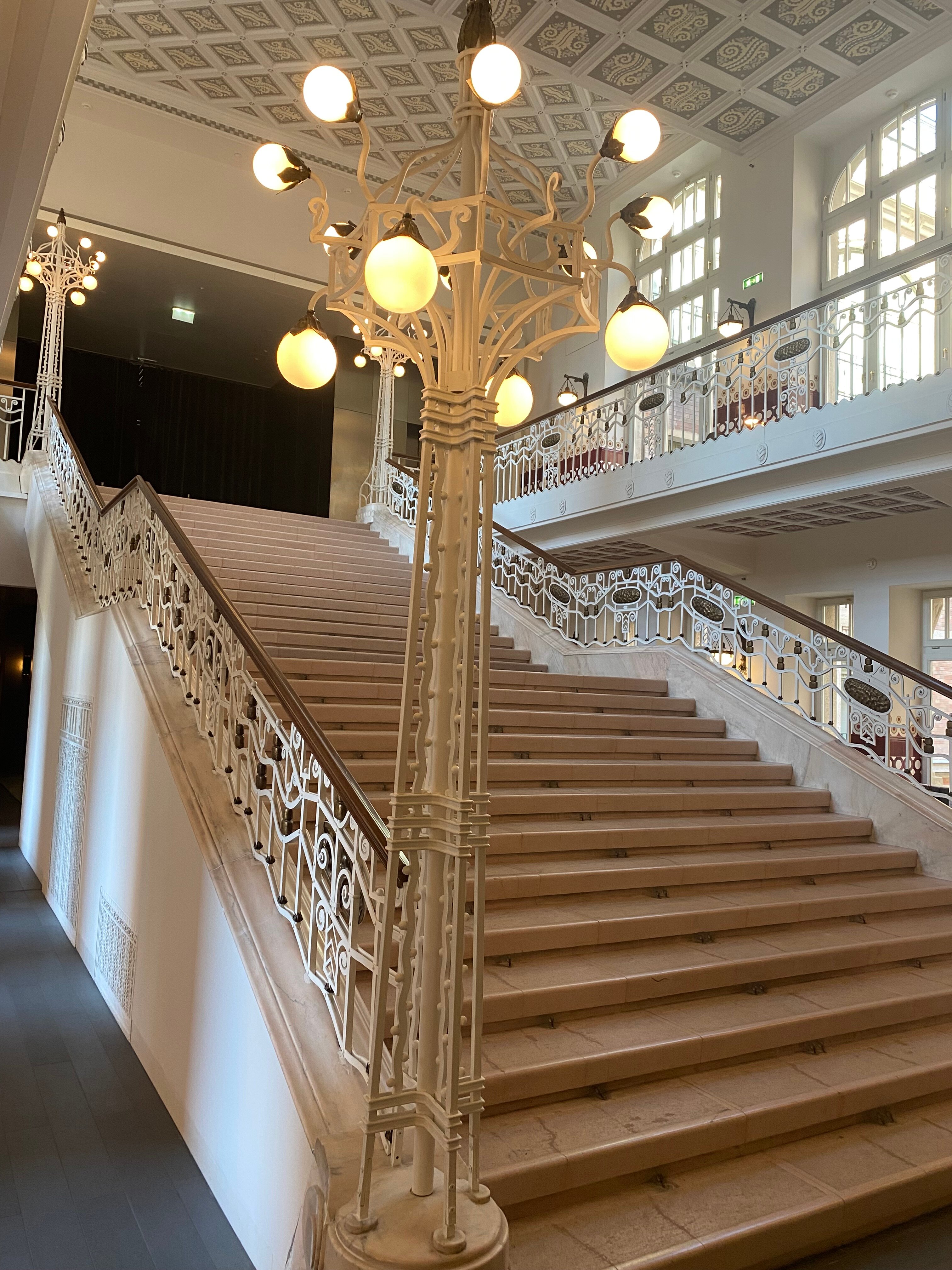 Фото Kozmo Hotel Suites & SPA