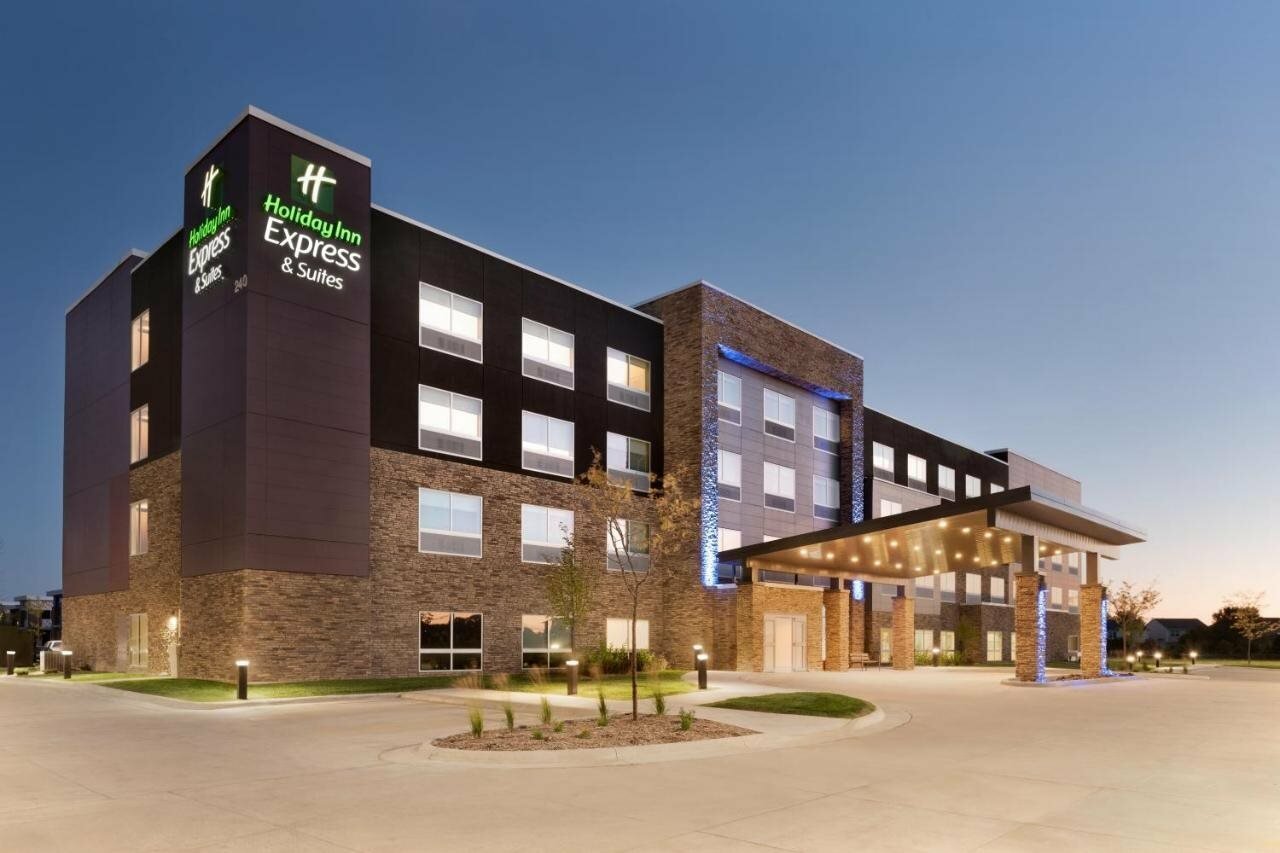Фото Holiday Inn Express & Suites West Des Moines - Jordan Creek, an Ihg Hotel