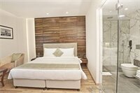 Фото Connaught Royale