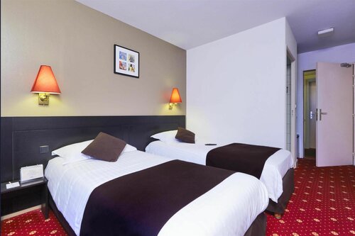 Гостиница Kyriad Orleans Ouest