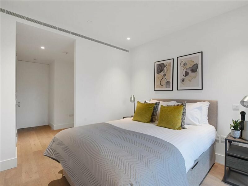 Фото Whitfield Street Residences by Q Apartments