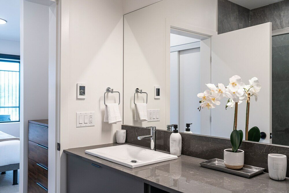 Фото Revylation by Revelstoke Vacations