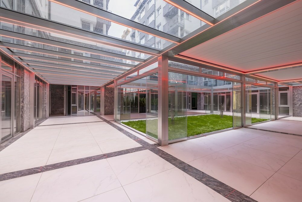 Фото Silver Crown Hotel & Residence