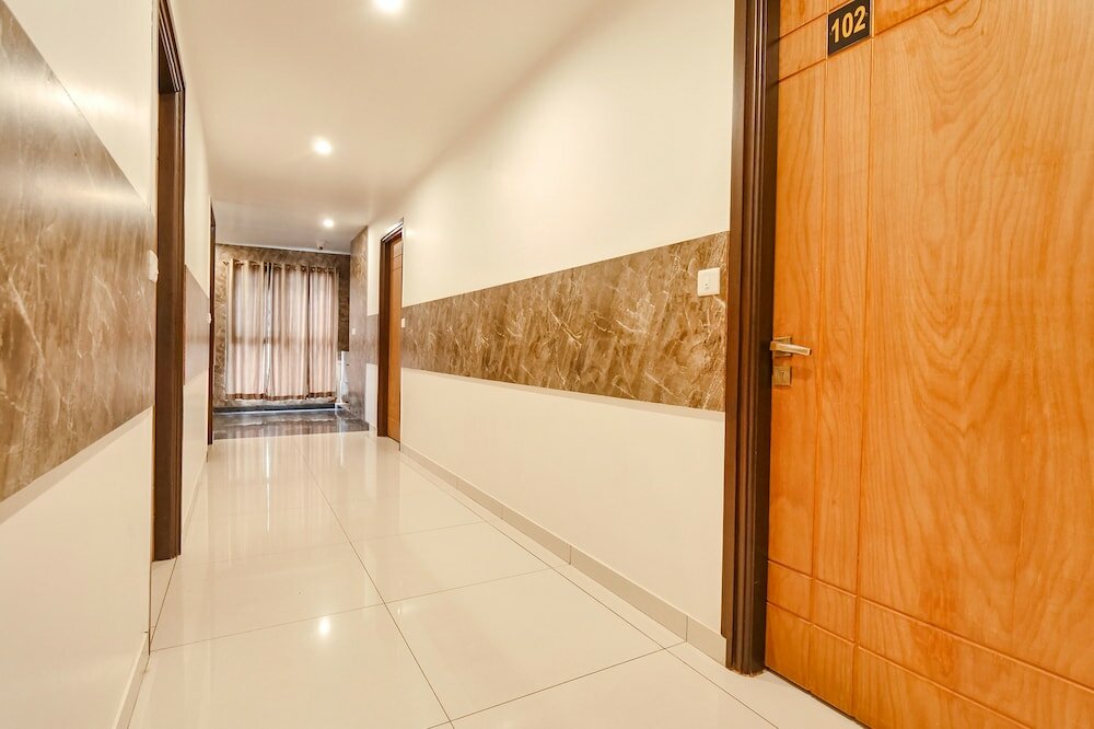 Фото Fabexpress Krishna Suites