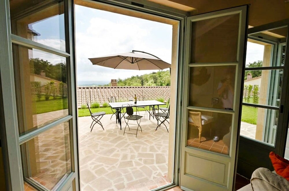 Фото Luxury resort in the Tuscan countryside