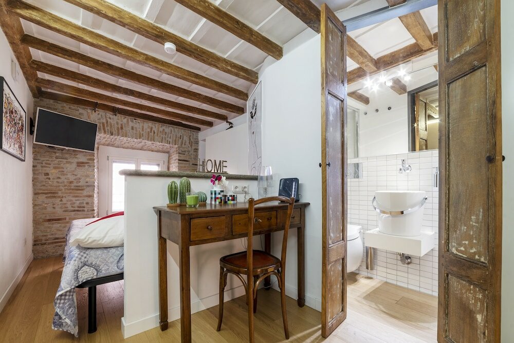 Фото Largo di Torre Argentina Cozy Studio