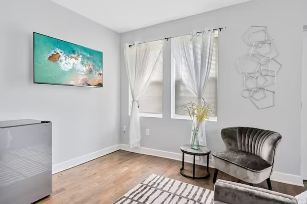 Фото 1br - Capital Hotel Stay