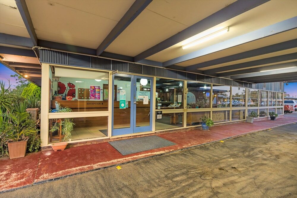 Фото Plainsman Motel