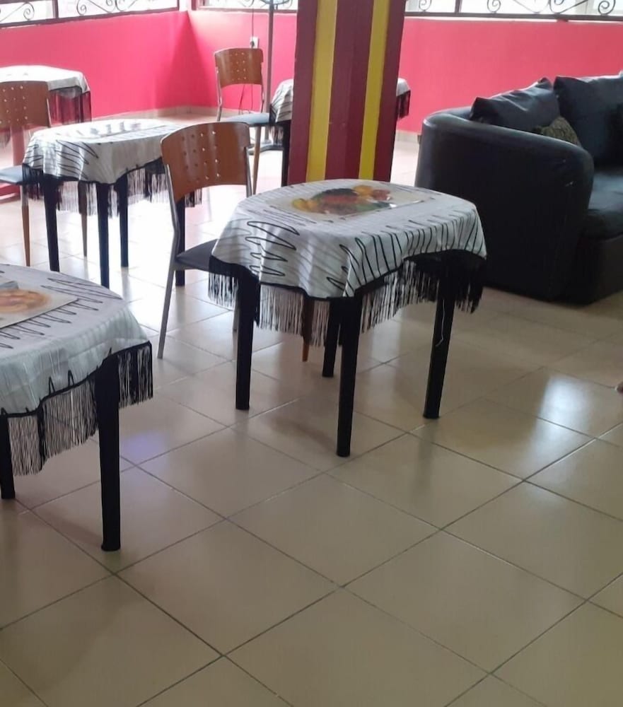 Фото Wonder Ville Hotel