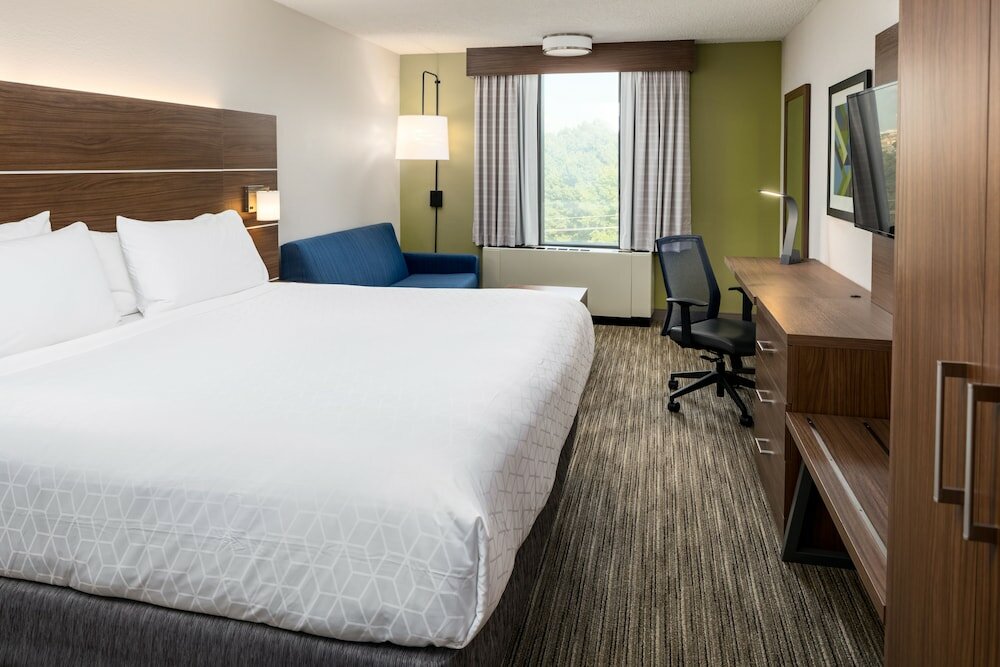 Фото Holiday Inn Express Atlanta Airport - College Park, an Ihg Hotel