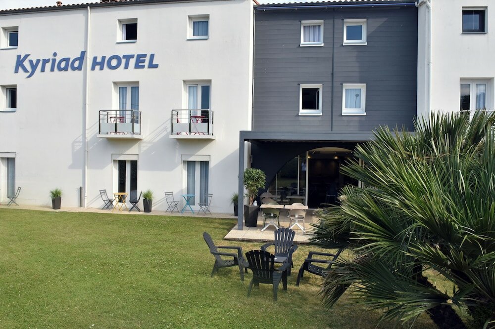Фото Hôtel Kyriad La Rochelle Centre Ville