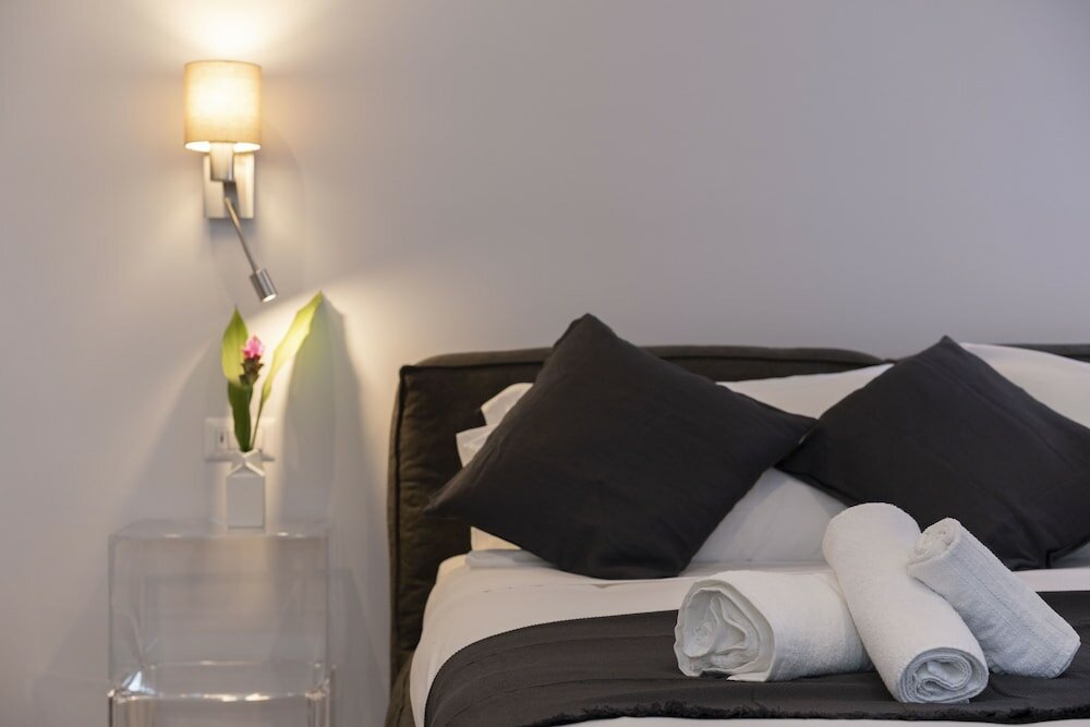 Фото Delsi Inn Piazza di Spagna 32