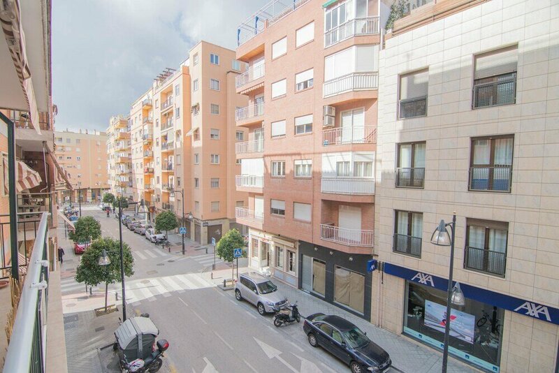 Гостиница TuGuest Mulhacen Apartment в Гранаде