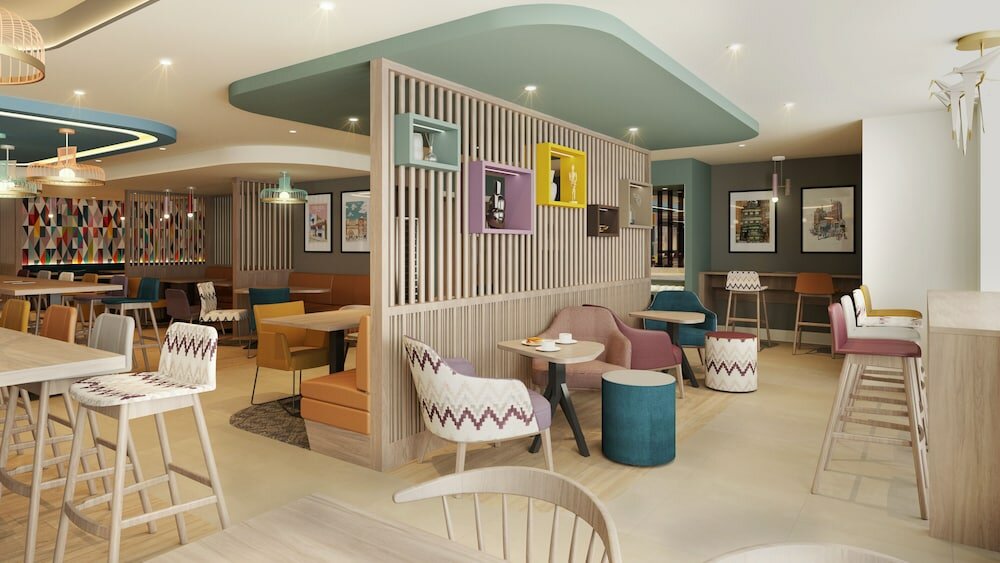 Фото Hampton by Hilton London City