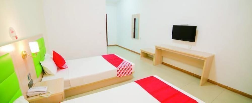 Фото Green Orange Express Inn