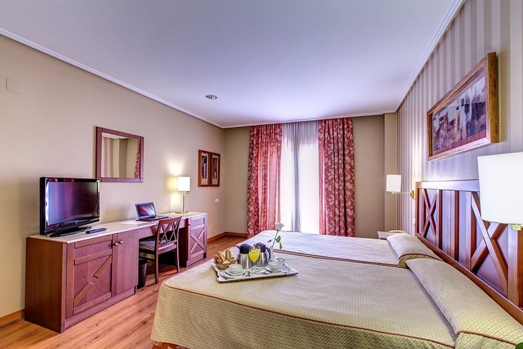 Фото Hotel Ilunion Alcora Sevilla