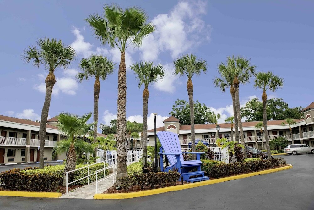 Фото Hotel South Tampa & Suites