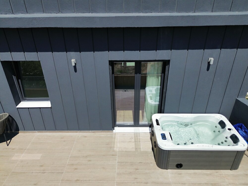 Фото The Edge - Luxury Residences