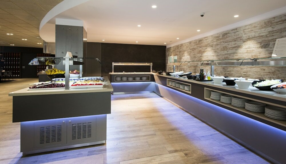 Фото Apartamentos California