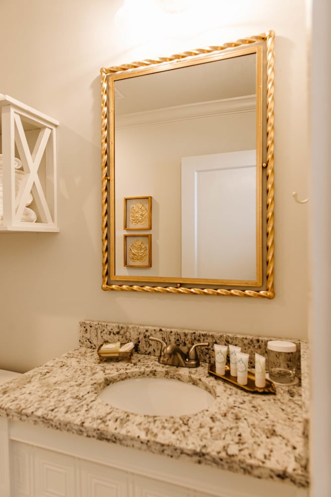 Фото The Mason Boutique Hotel