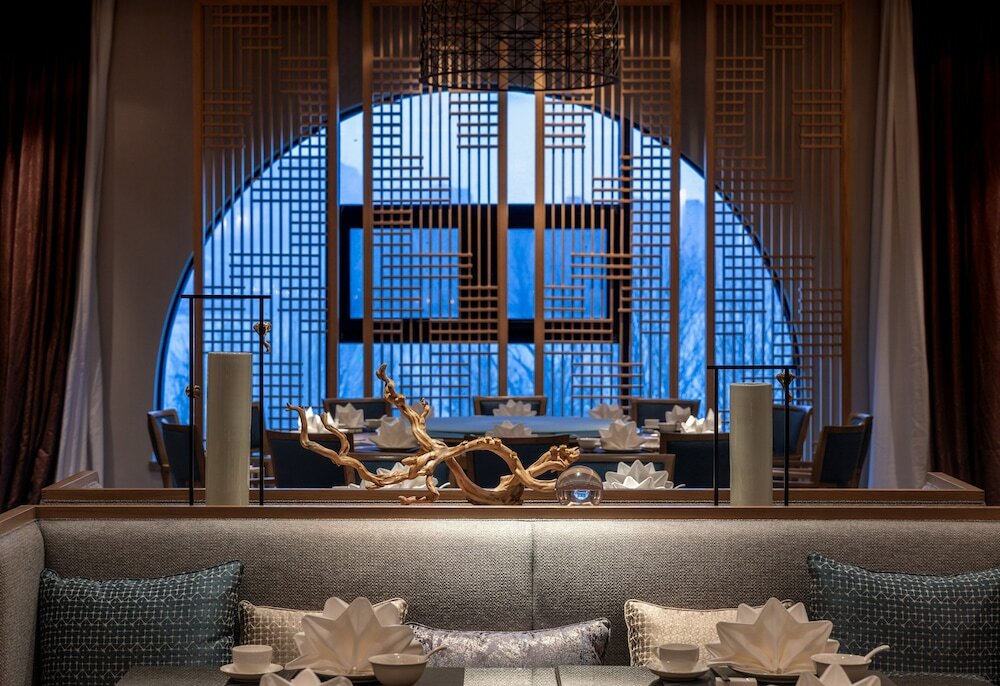 Фото Crowne Plaza Qingdao Oriental Movie Metropolis, an Ihg Hotel