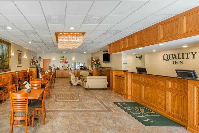 Гостиница Quality Inn Ledgewood - Dover