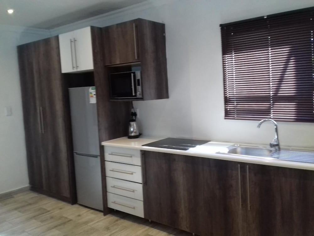 Фото Mayberrypark Guest Lodge