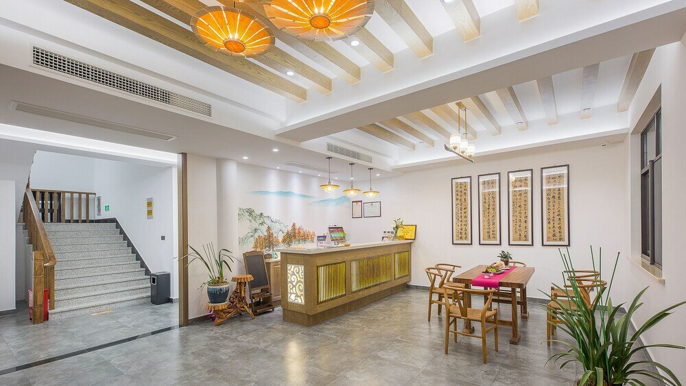 Фото Floral Hotel Red Forest Yuyao