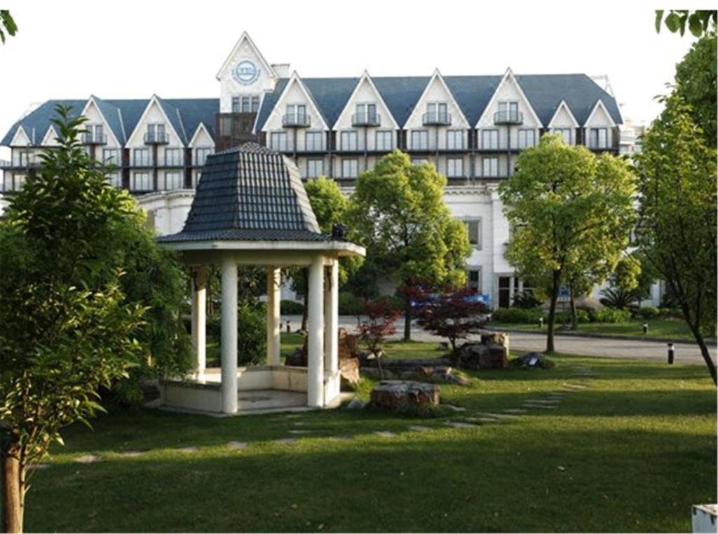 Фото отеля 2