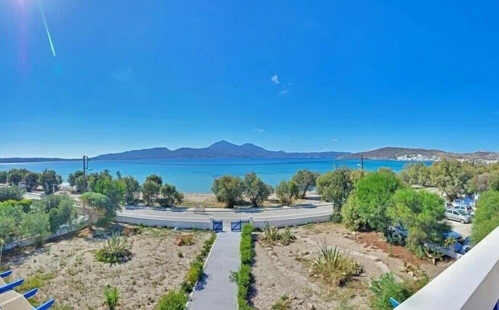 Фото Nikos Sea view apts Milos