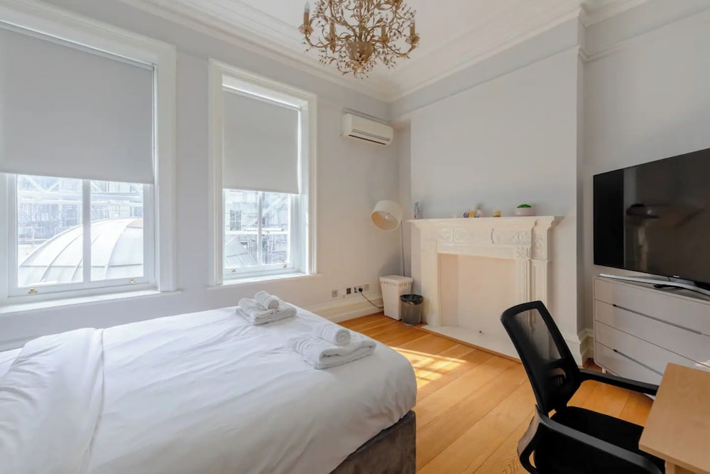 Фото Charming 2bd Flat by Hyde Park - Knightsbridge
