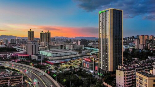 Гостиница Holiday Inn Express Kunming Panlong, an Ihg Hotel в Куньмине