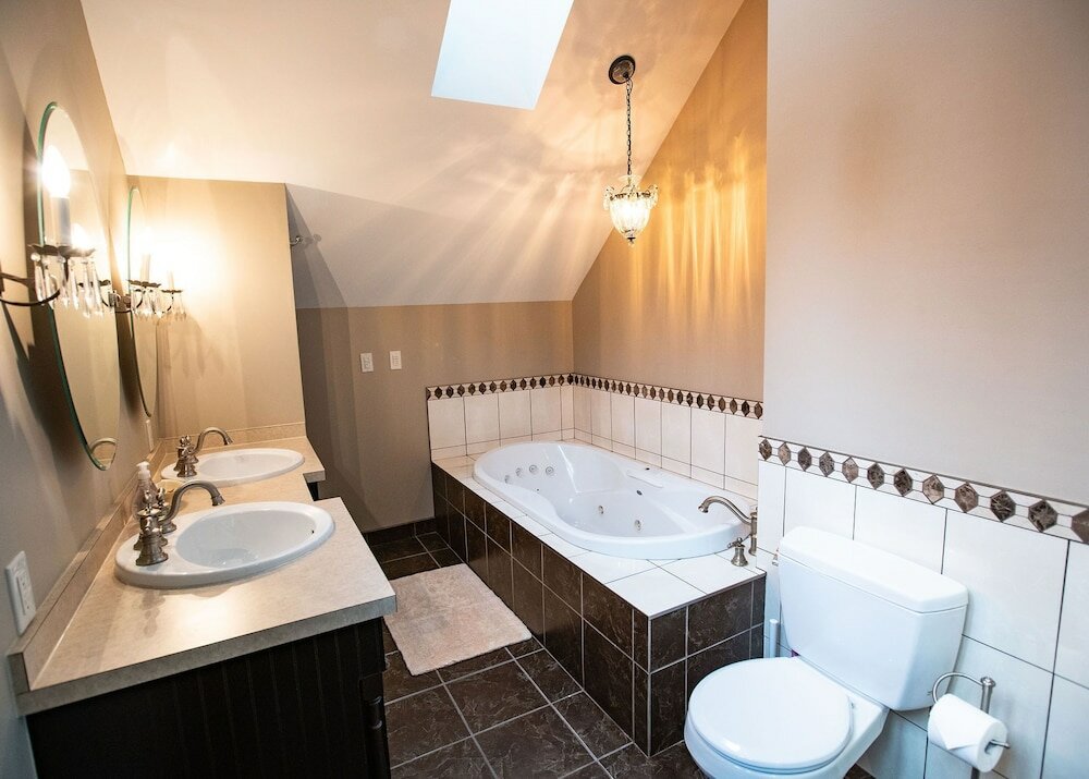 Фото Mountain Gateway by Revelstoke Vacations