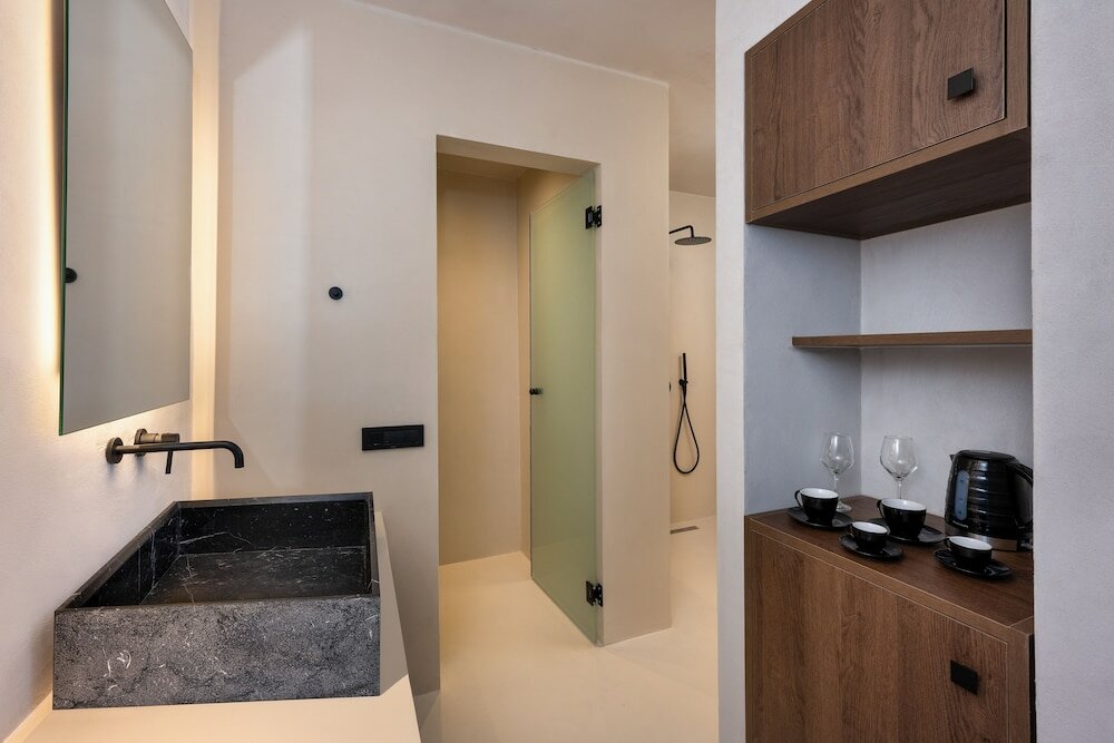 Фото Azanti Suites