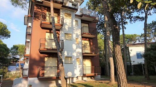 Апартаменты Spacious Flat on the 2nd Floor Located 300 Metres From the Beach by Beahost