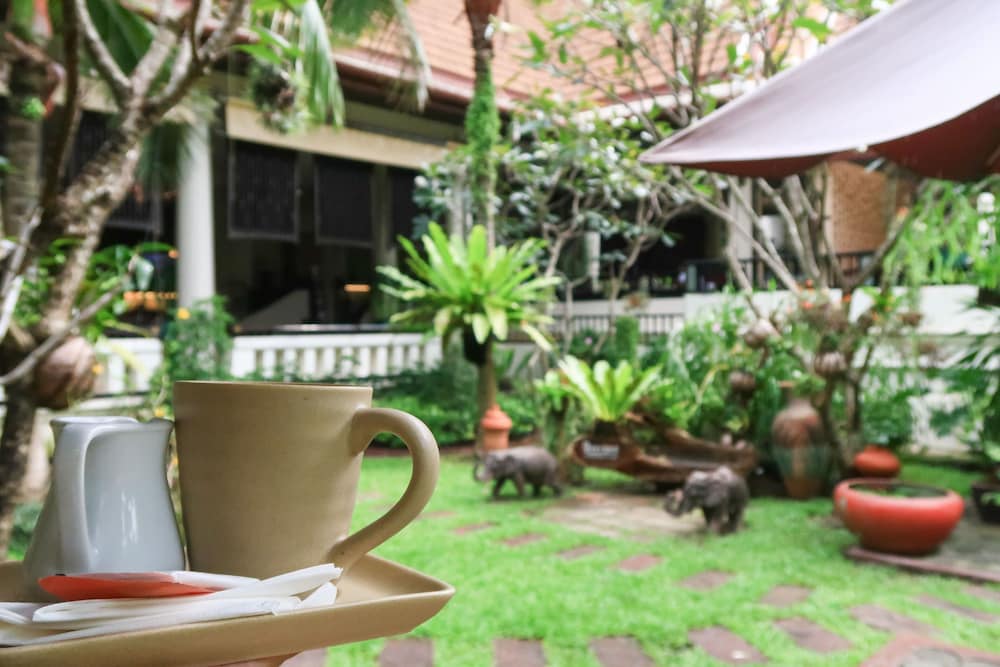 Фото Deevana Patong Resort & SPA