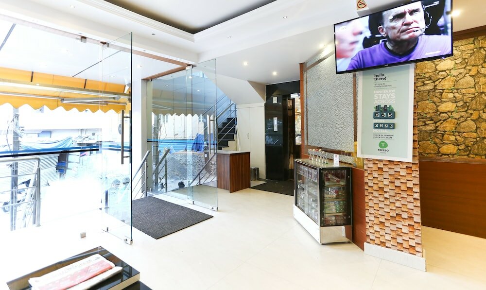 Фото Itsy by Treebo - Elmas Golden Key