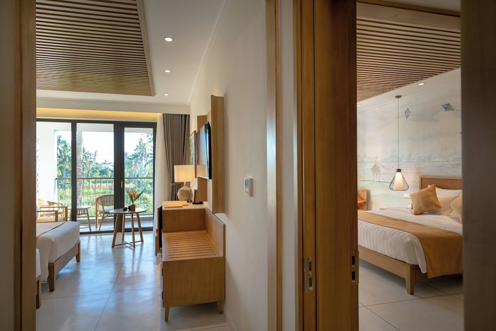 Фото Little Oasis - An Eco Friendly Hotel & SPA