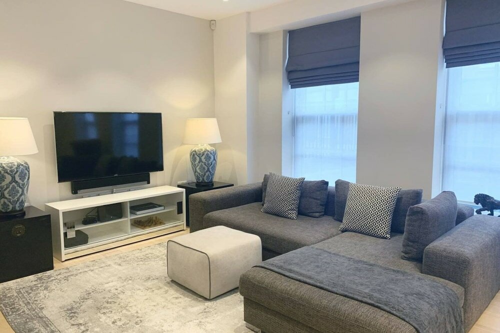 Фото Beautiful 2 Bedroom Flat With Terrace in Fulham