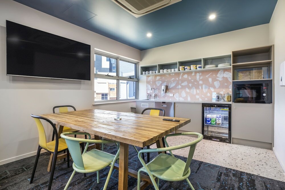 Фото Royal Hotel by Nightcap Social