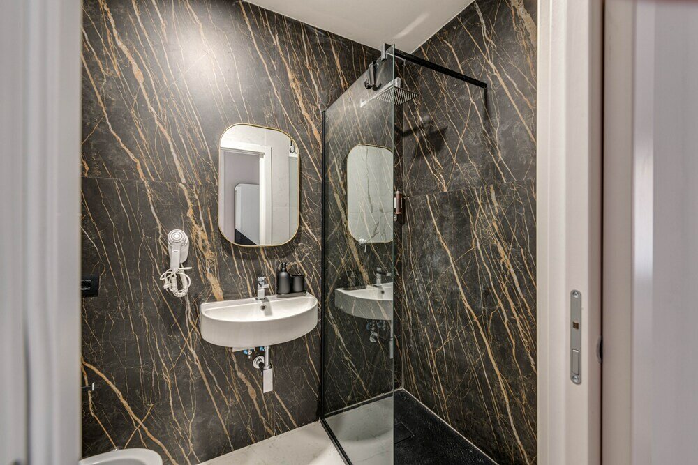 Фото 7Heaven Pontevecchio Rooms