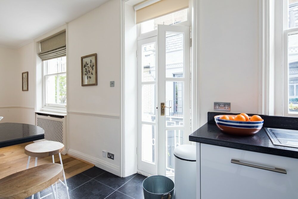 Фото Cornwall Gardens by Lime Street