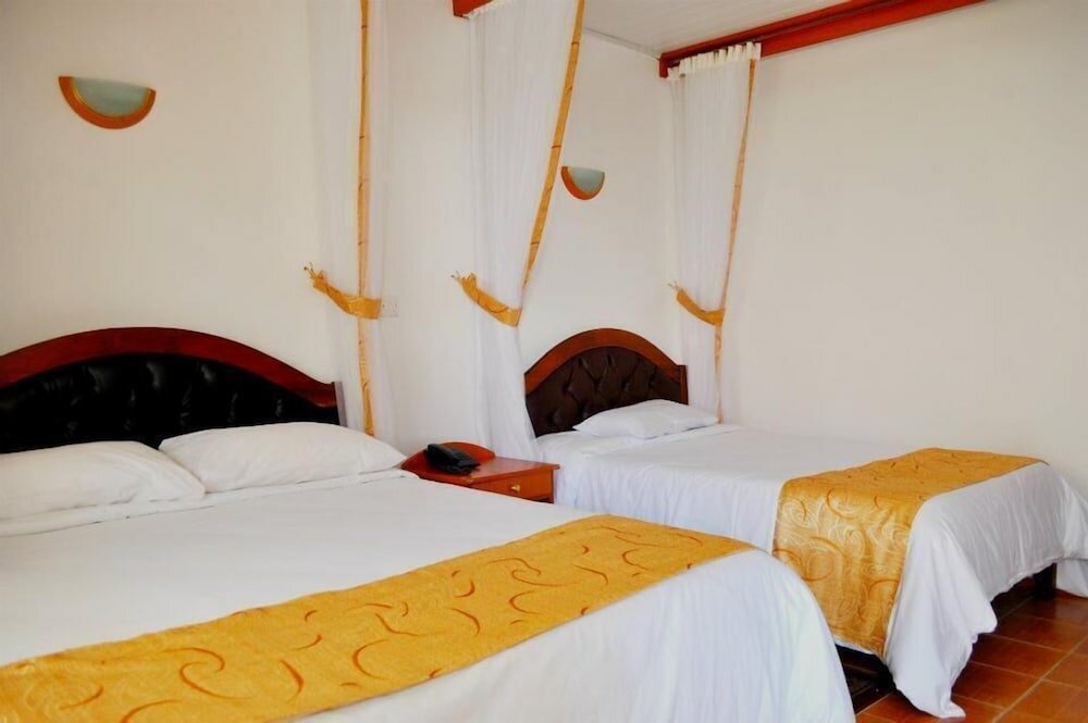 Фото CountryView Hotel