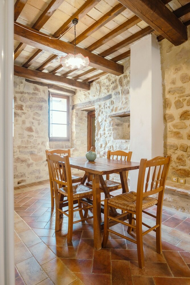 Фото Castello di Cisterna Umbria