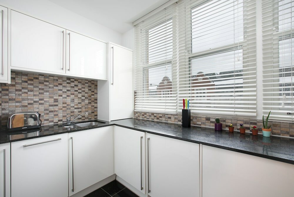 Фото 3 Beds 2 Baths Penthouse