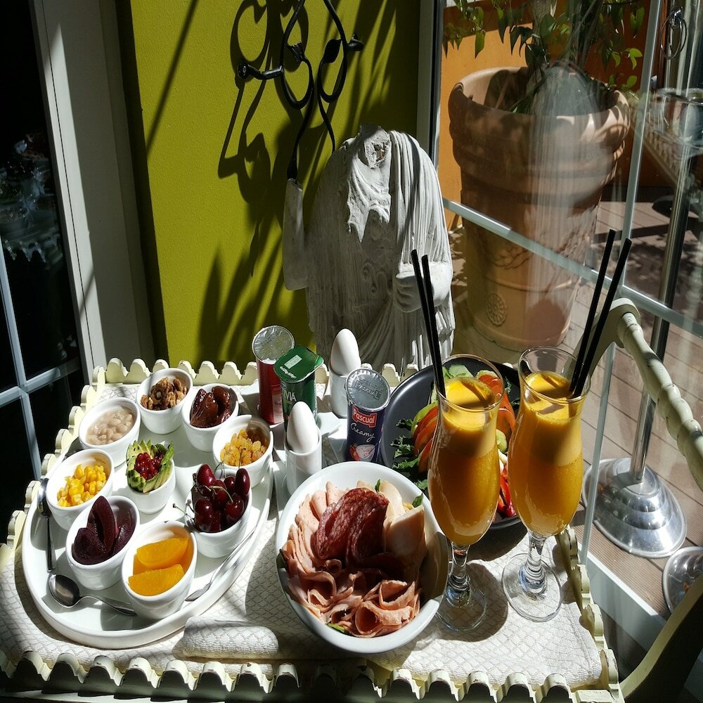 Фото Classic Hotel